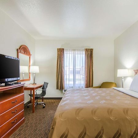 Quality Inn Junction City Near Fort Riley Exterior photo