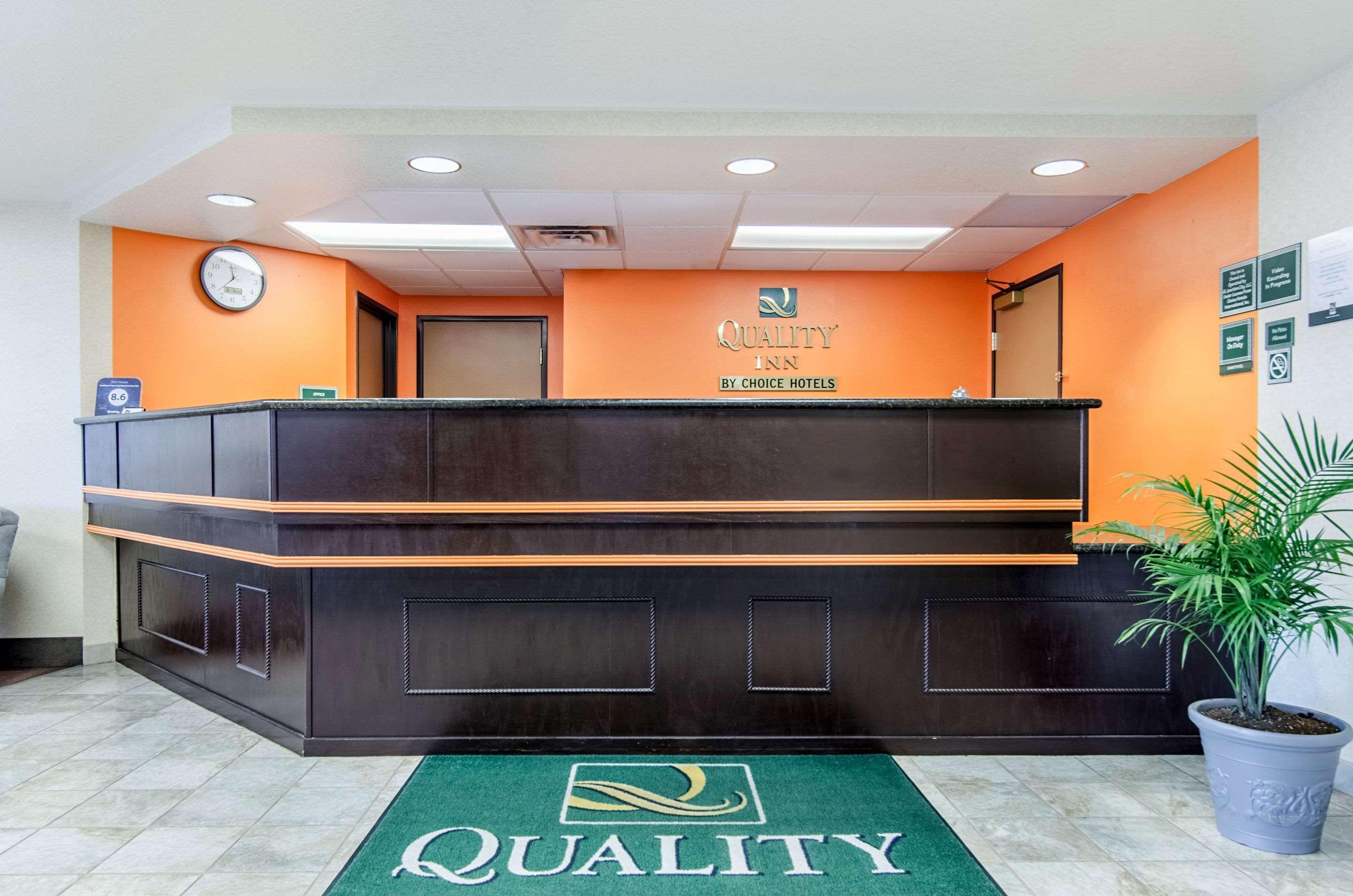 Quality Inn Junction City Near Fort Riley Exterior photo